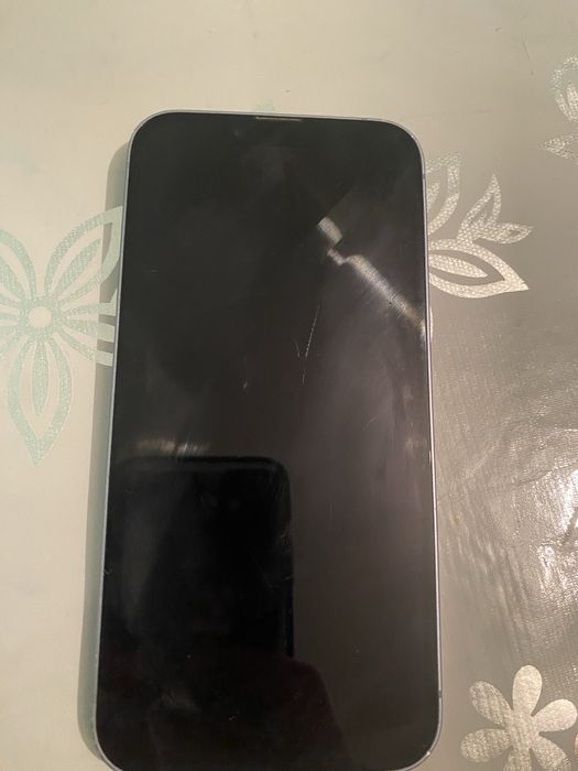 Продам Iphone 14