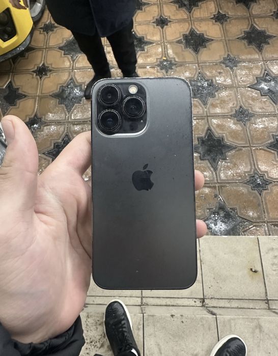 Айфон 13 про.