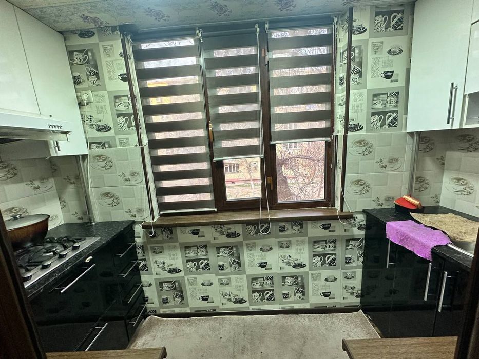 Samarqand Shahar Beruniy kuchasida 1xona 2xona qilingan 2etaj