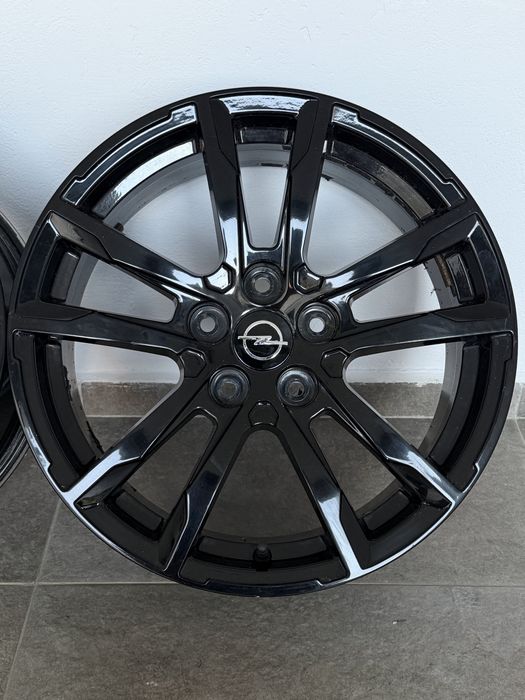 17" Джанти Opel Insignia Astra Zafira 5×115 7J ET35