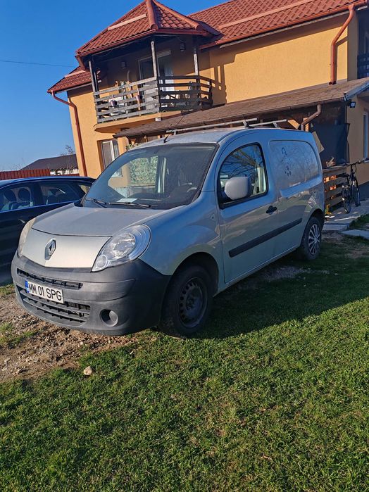 Vând Renault kangoo