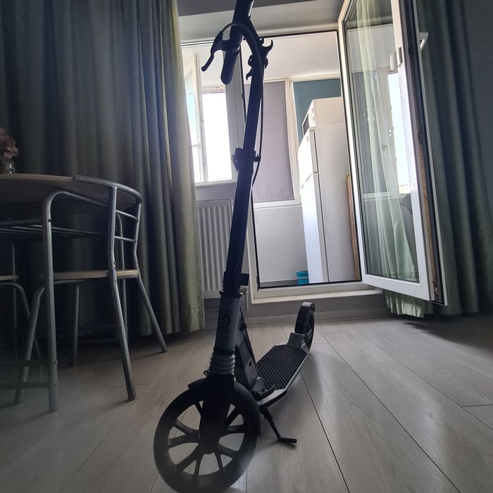 Vând trotineta Oxelo