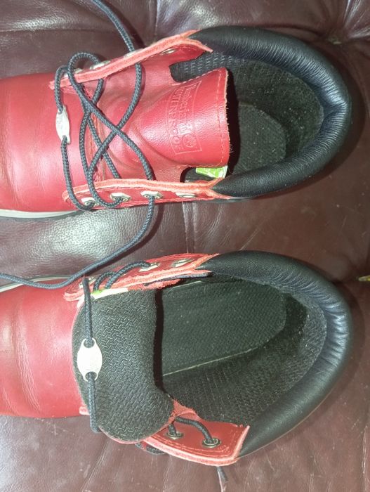 Продам ботинки женские б/у