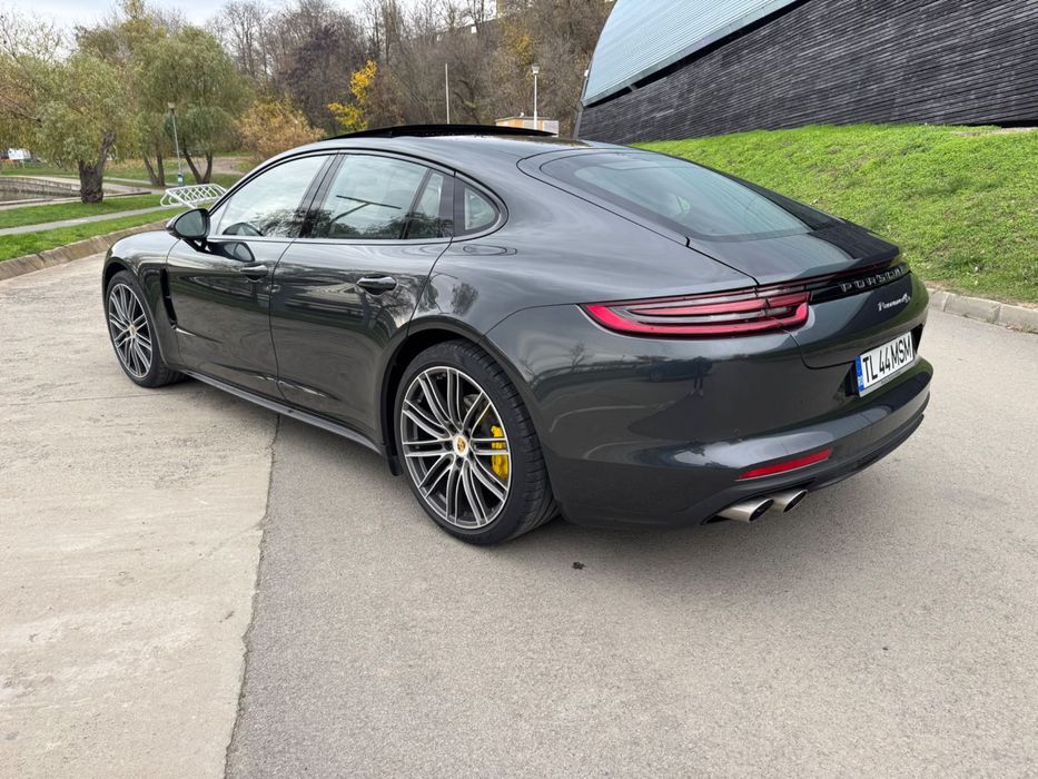 Porsche Panamera 4s / 440 cp / 2017 / 98000 km