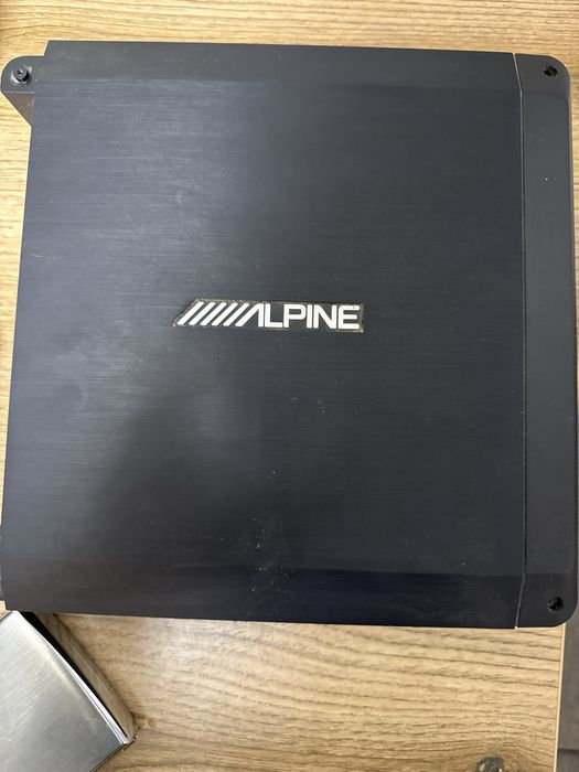 Vand Subwoofer MTX + statie Alpine