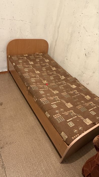 Продам диваны и кровать