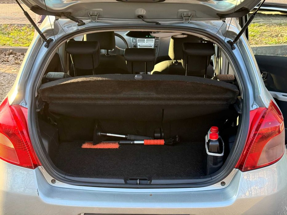 Продавам Тойота Ярис в отлично състояние