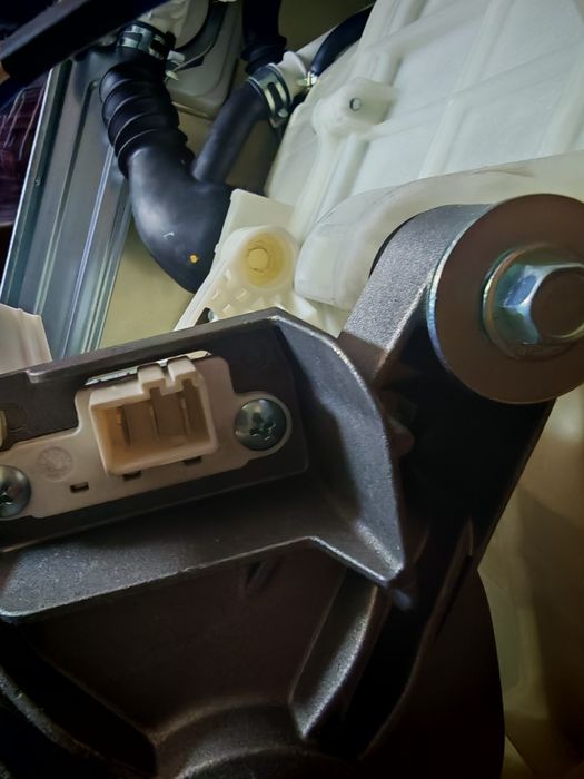 Пералня Samsung WW70K5210WW на частиа части