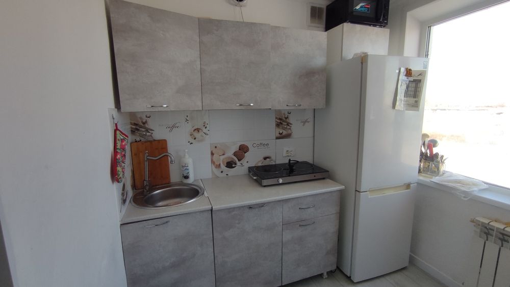 Продаю кухонный гарнитур