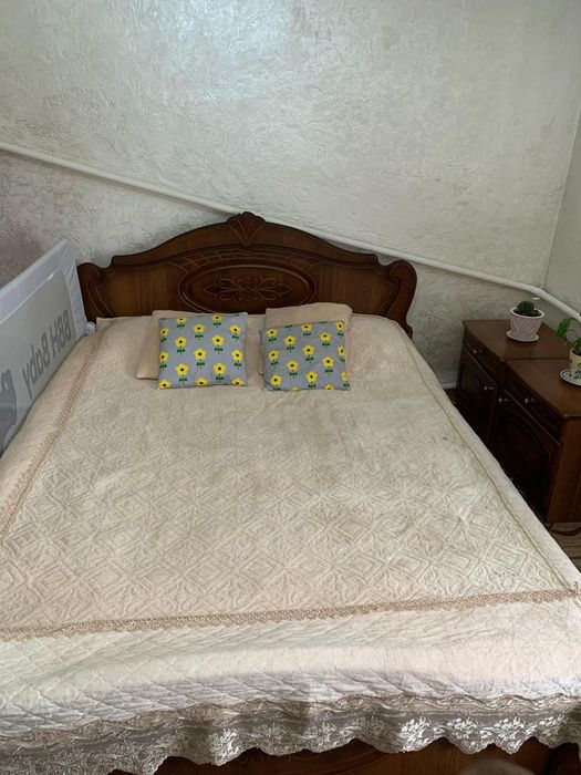 Спальный гарнитур