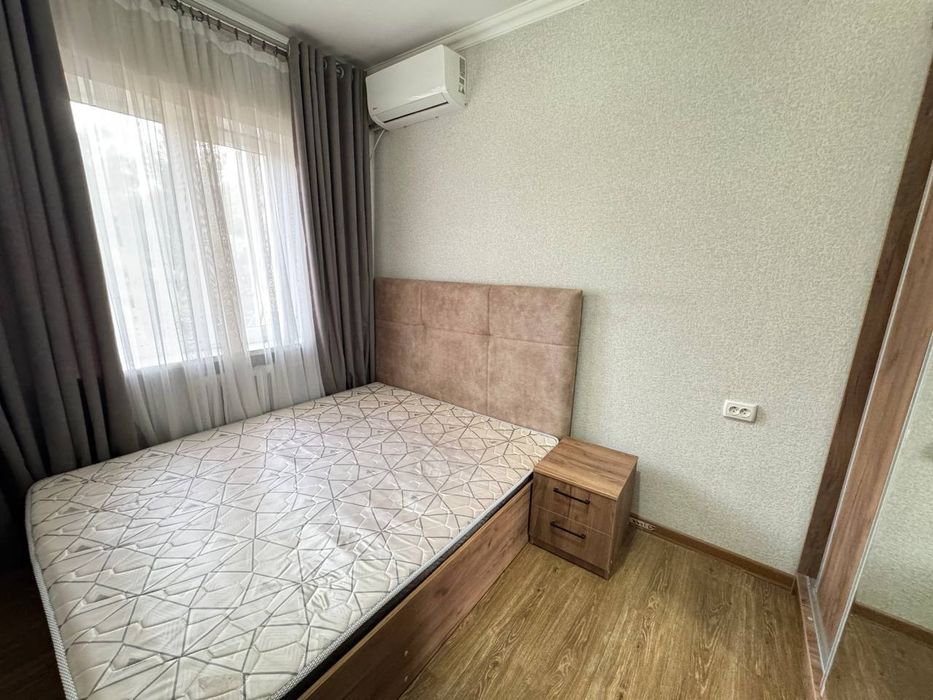 Продаётся двухкомнатная на м-в Карасу 2