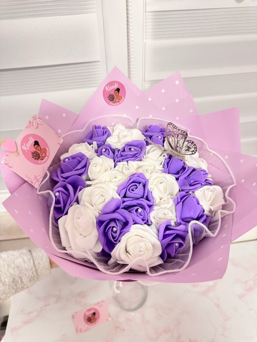 Букет вечни рози