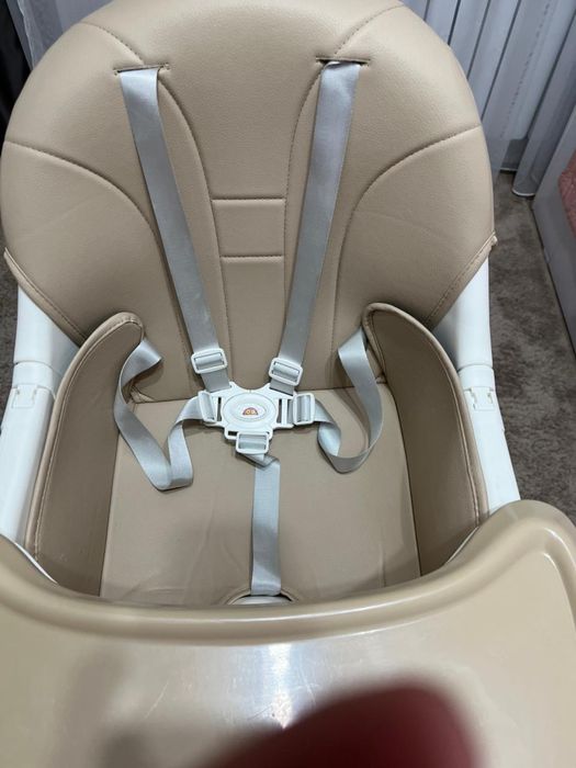 Детский стульчик для кормления