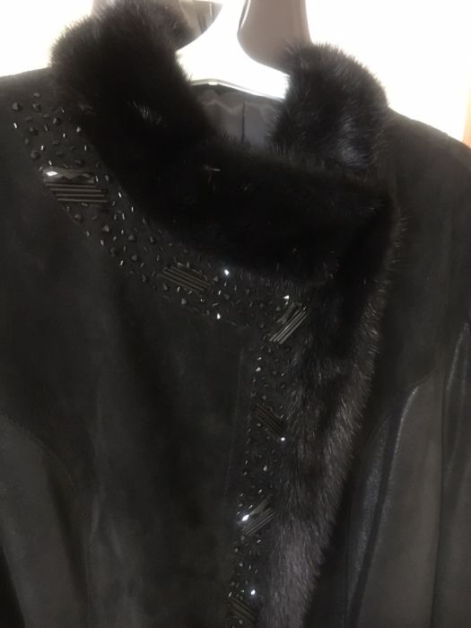 Пальто из кожи