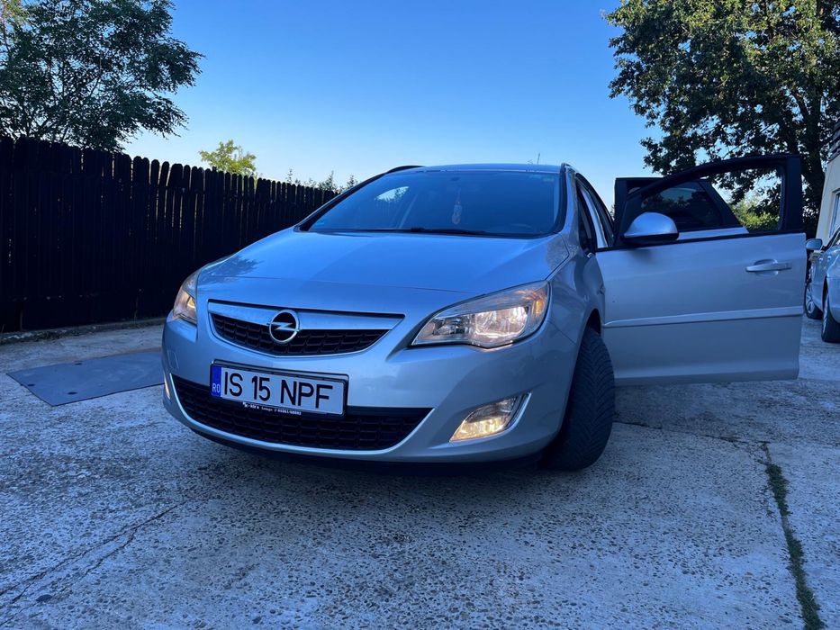 Opel Astra Sports Tourer