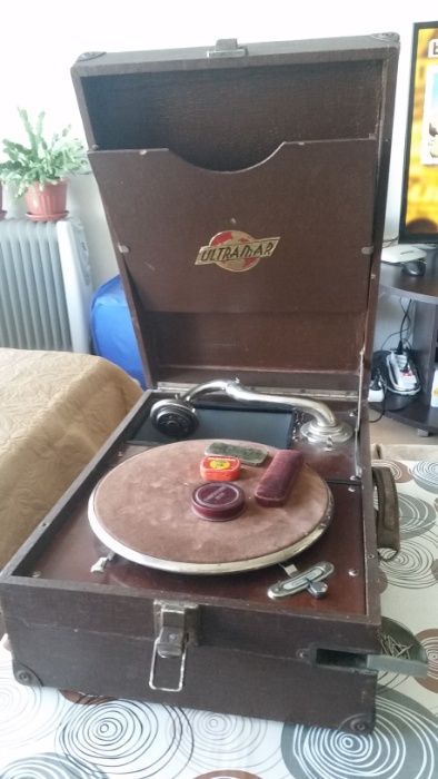 грамофон ретро