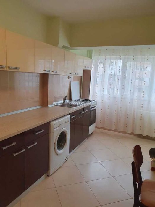 Inchiriez apartament 2 camere