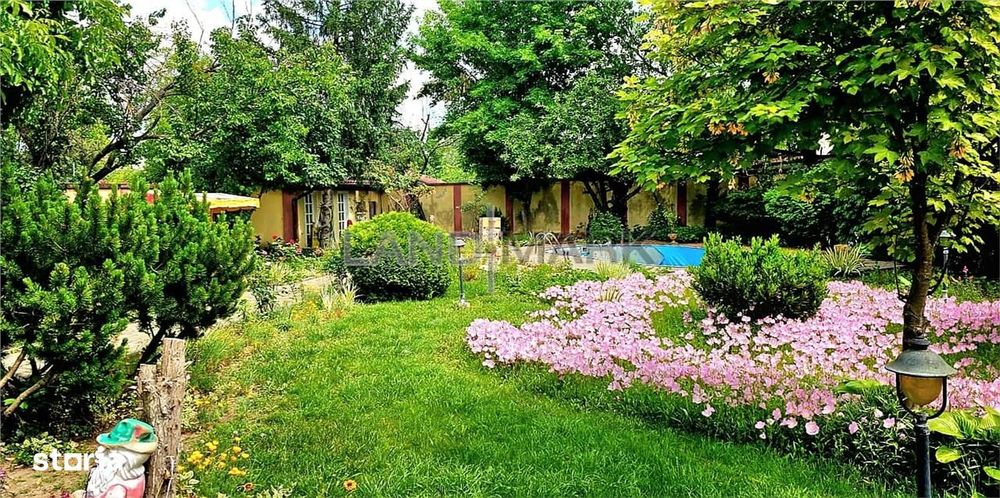 Vila de vanzare Timisoara, 4 dormitoare, piscina, garaj dublu