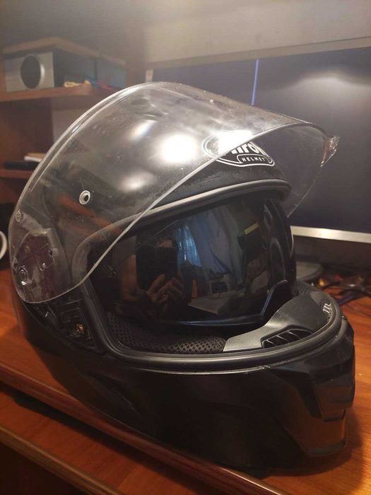 Продам Итальянский мотошлем Airoh  Helmet