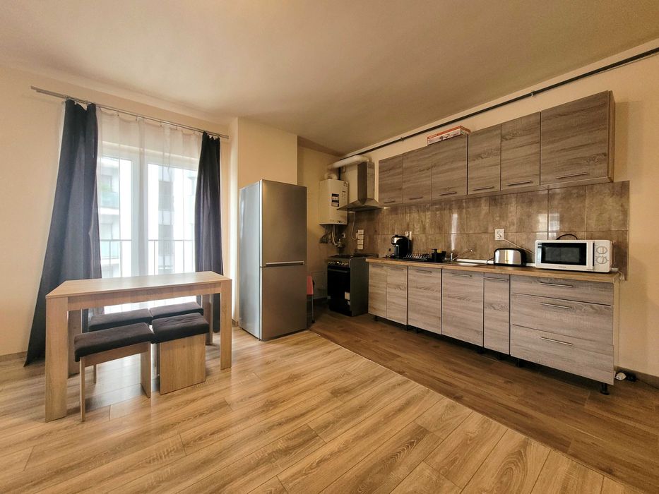 Apartament cu două camere, Bună Ziua