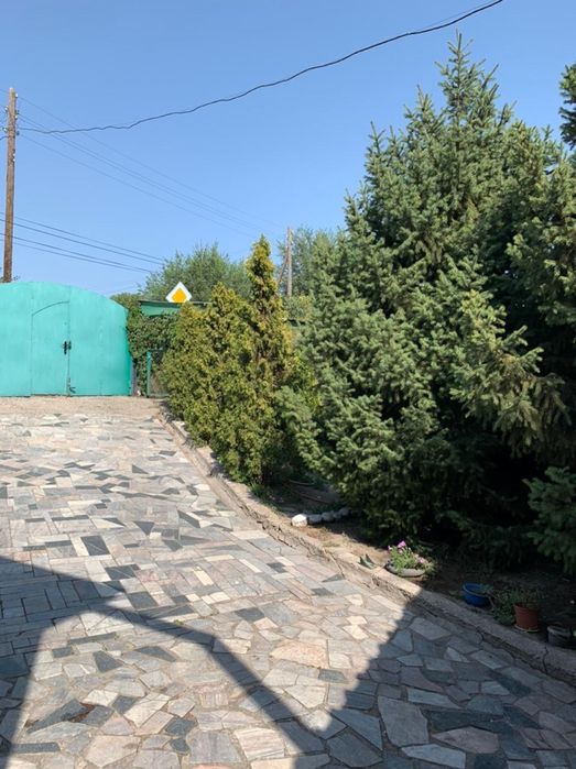 Продам даух этажный дом