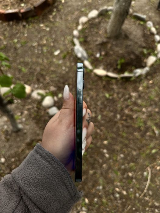 Обменяю iphone 12 pro на 11 pro max