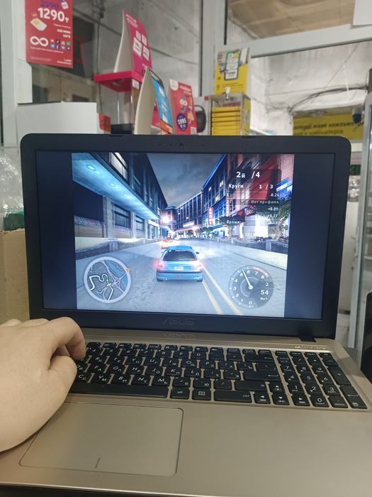 Ноутбук все установлено игры
