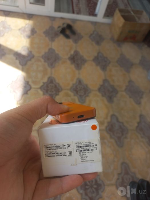 Iphone 17 mini  xolati ideal