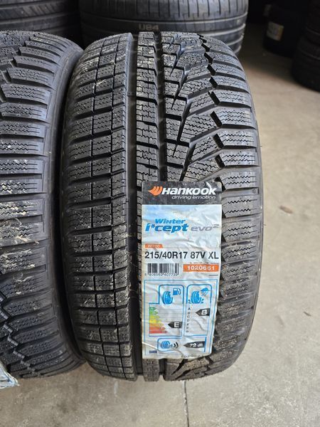 215/40/17 HANKOOK 2бр