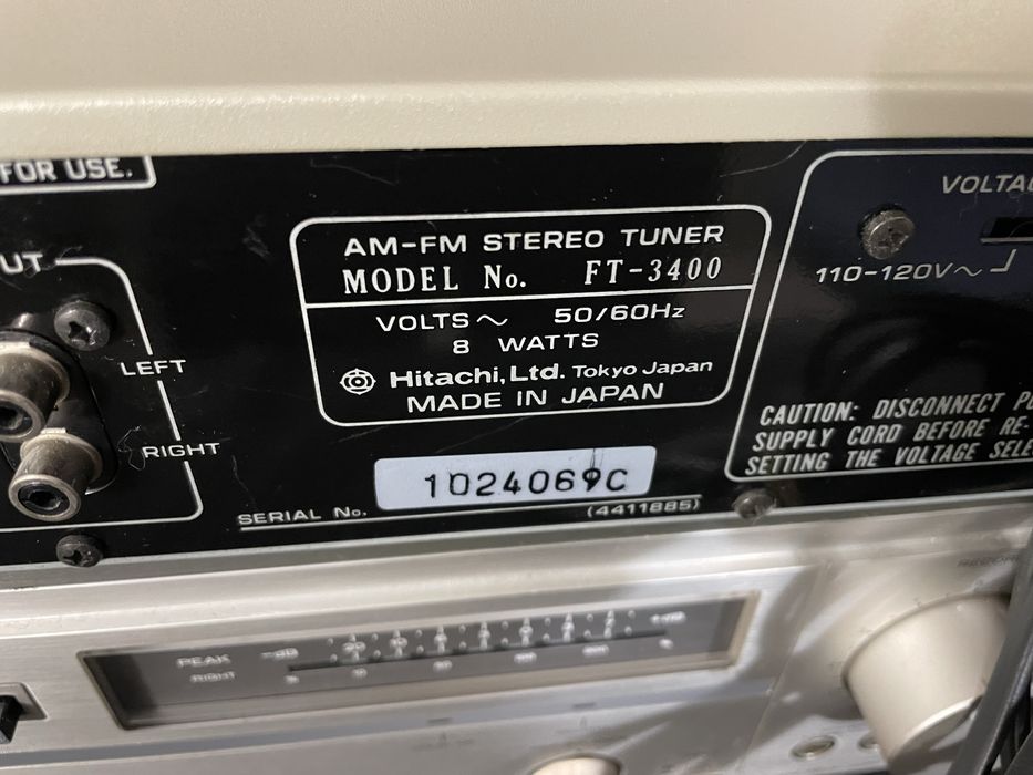 Hitachi грамофон усилвател дек тонколони