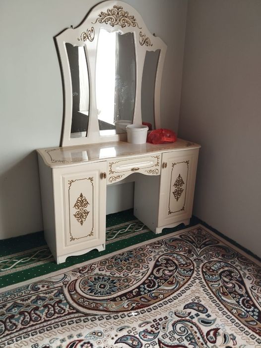 Спалный гарнитур сатылады!Багасы келісімді!