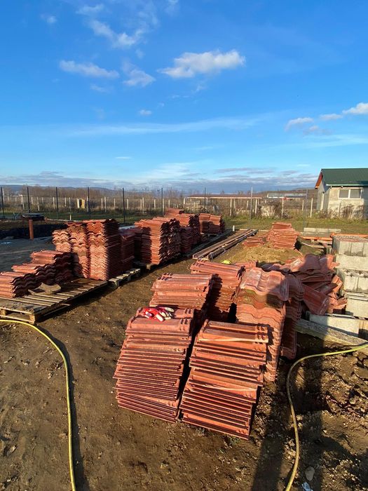 Vând țiglă bună rezultată din decopertarea unui acoperiș de  300mp