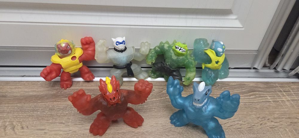 Продам игрушки гуджитсу