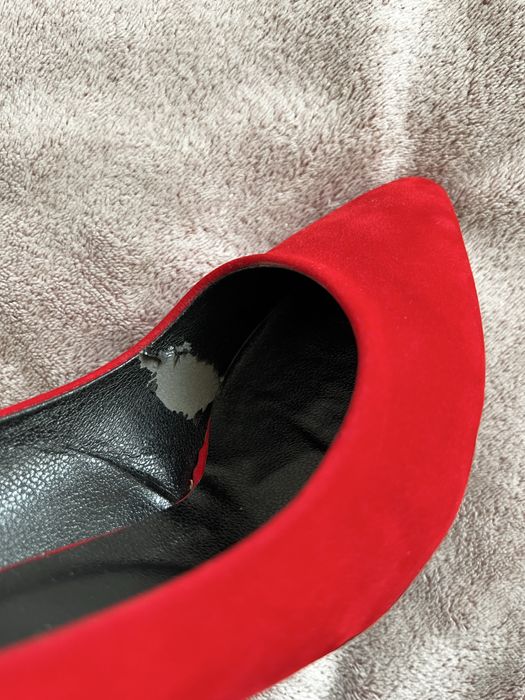 Pantofi roșii eleganți cu toc