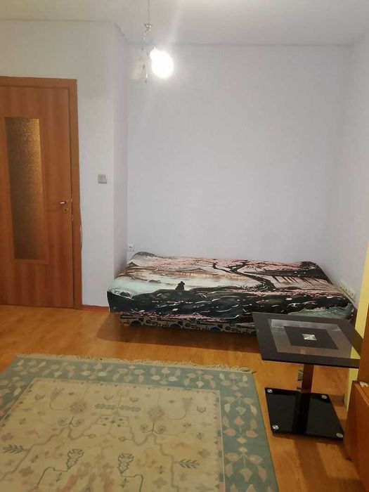 Тристаен ап. под наем в кв. Сухата река