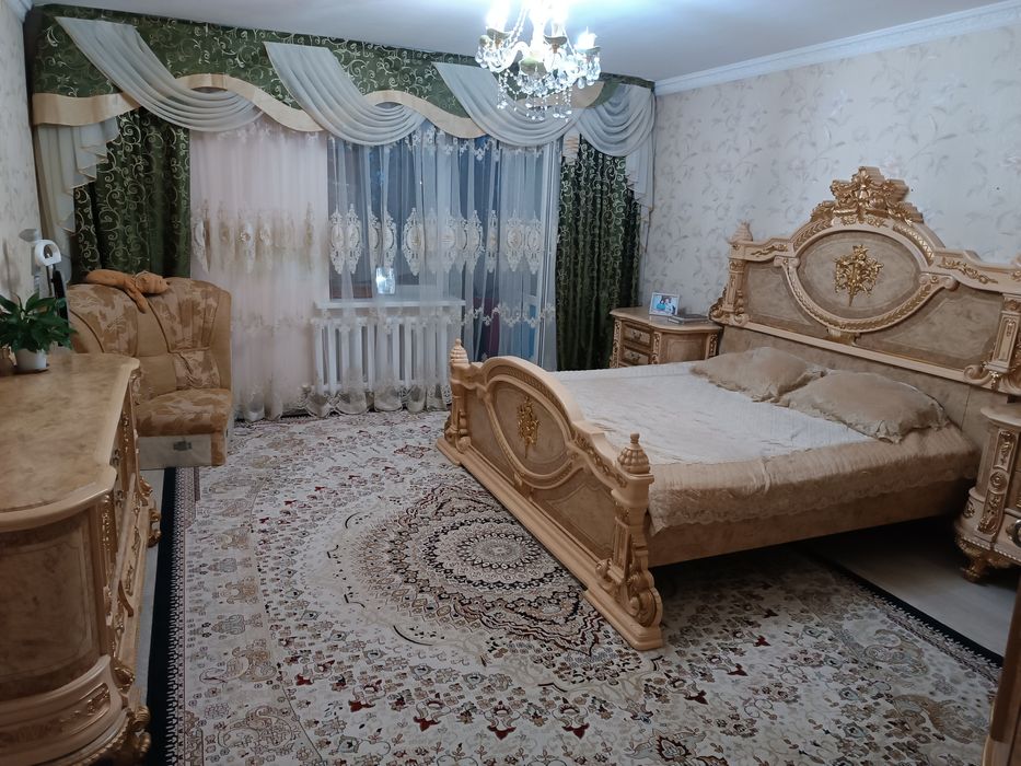 Спальный гарнитур