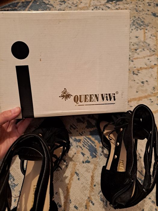 Дерзкие босоножки. 38размер