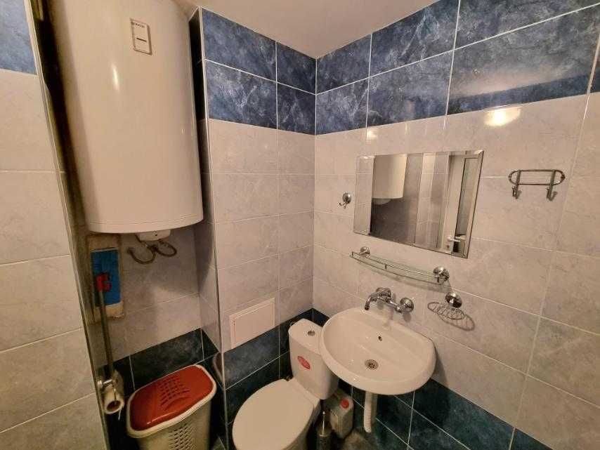 Тристаен апартамент с ГАРАЖ за продажба кв. Дружба 3