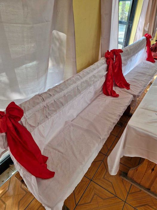 Празнична украса за пейки