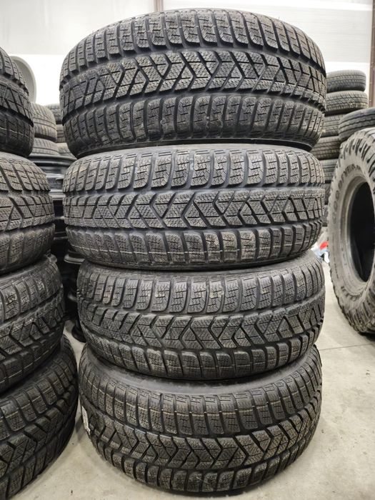 4 anvelope iarna noi Pirelli 215 55 17