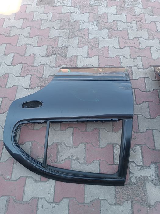 Б/у двери от Nissan Cefiro A32
Ес