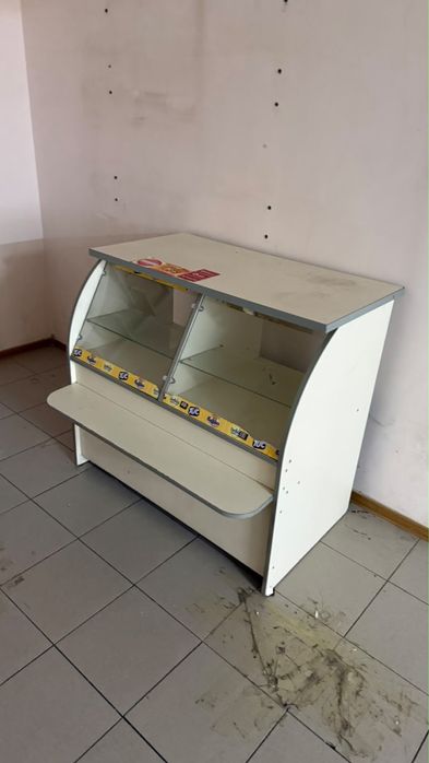 Холодильник витринный