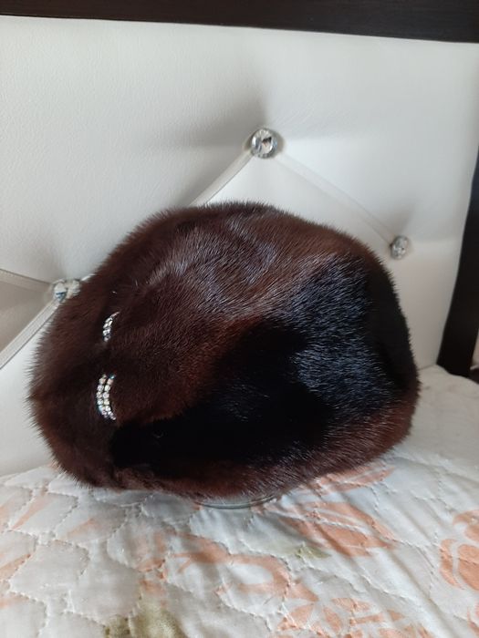 Продам норковый берет