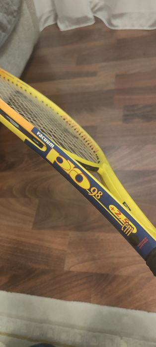 Racheta tenis Fischer vacuum pro 98 +2.5cm!