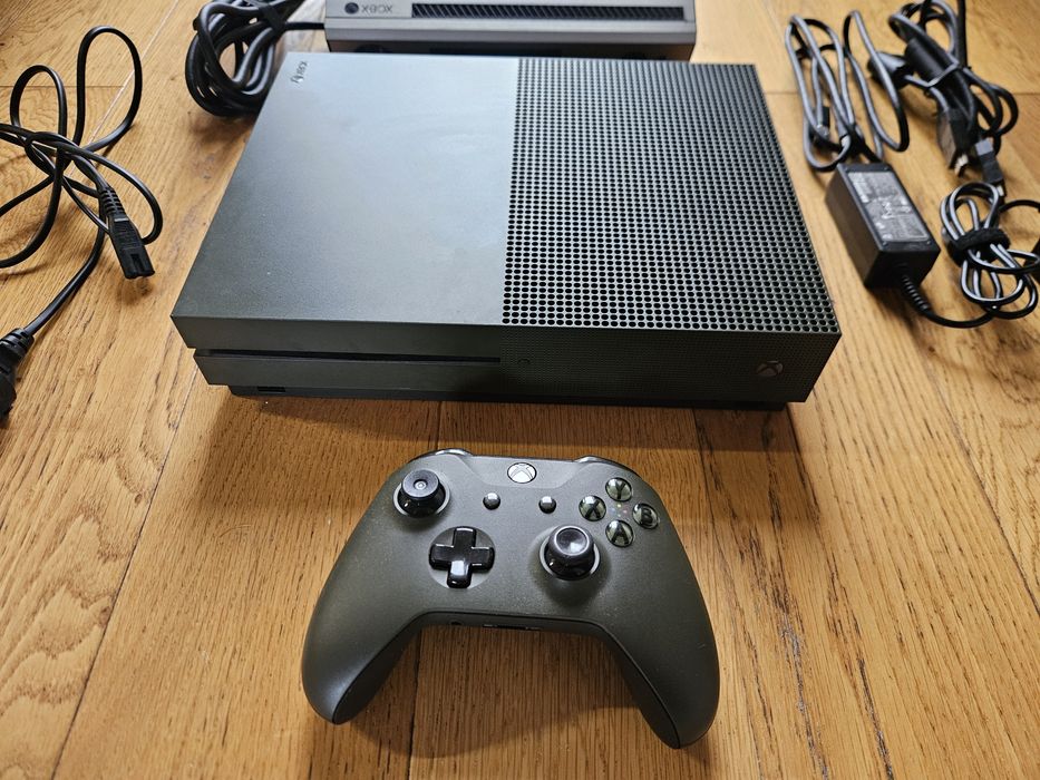 Xbox One S 1Tb pachet complet Kinect cinect