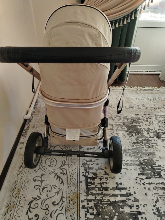 коляска sotiladi