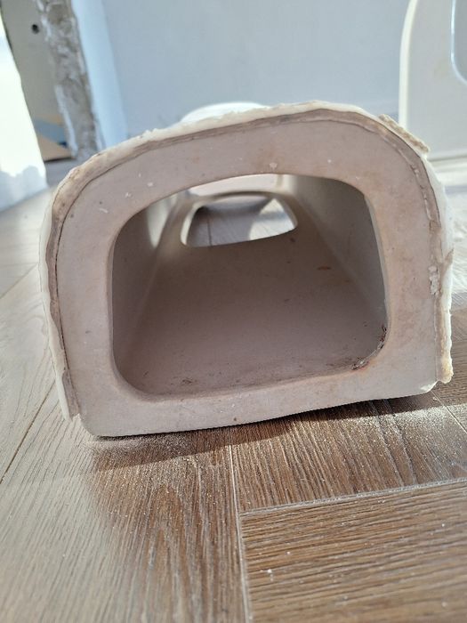 Раковина с ножкой