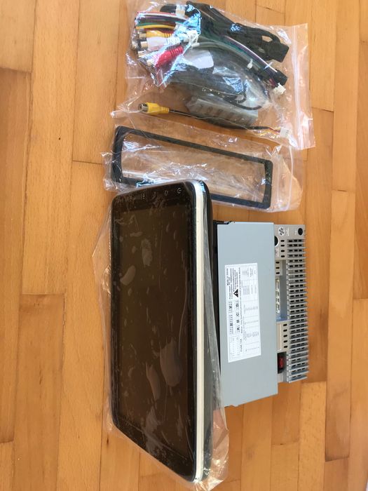 9"инча 1DIN Android 8.1 Радио за Кола GPS 1+16G Тъчскрийн 360° Ротация