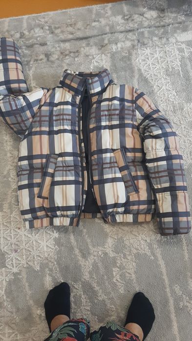 Продам женские куртки