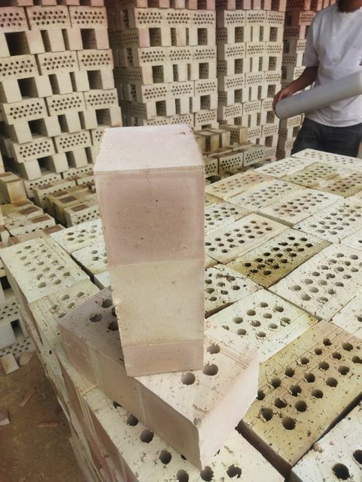 Кирпич Gisht uzb